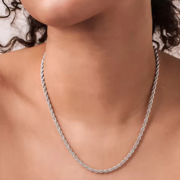 Versatile Unisex Silver Necklace